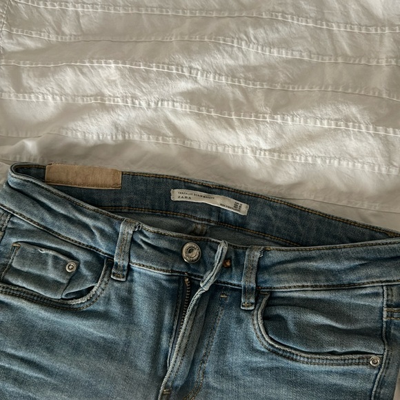 Zara Light Blue Jeans - Picture 1 of 3